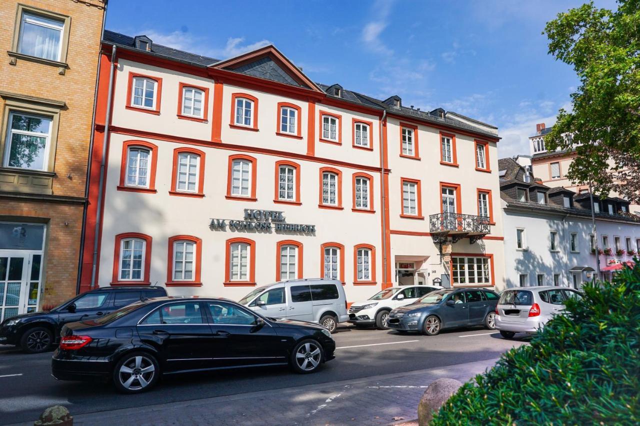 Hotel Am Schloss Biebrich 3*